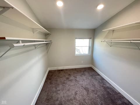 Walk In Closets — 1043 N Beville Avenue, Indianapolis, IN