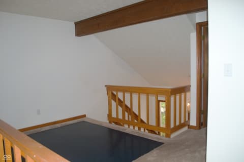 Loft — 4657 Chatterton Circle, Indianapolis, IN