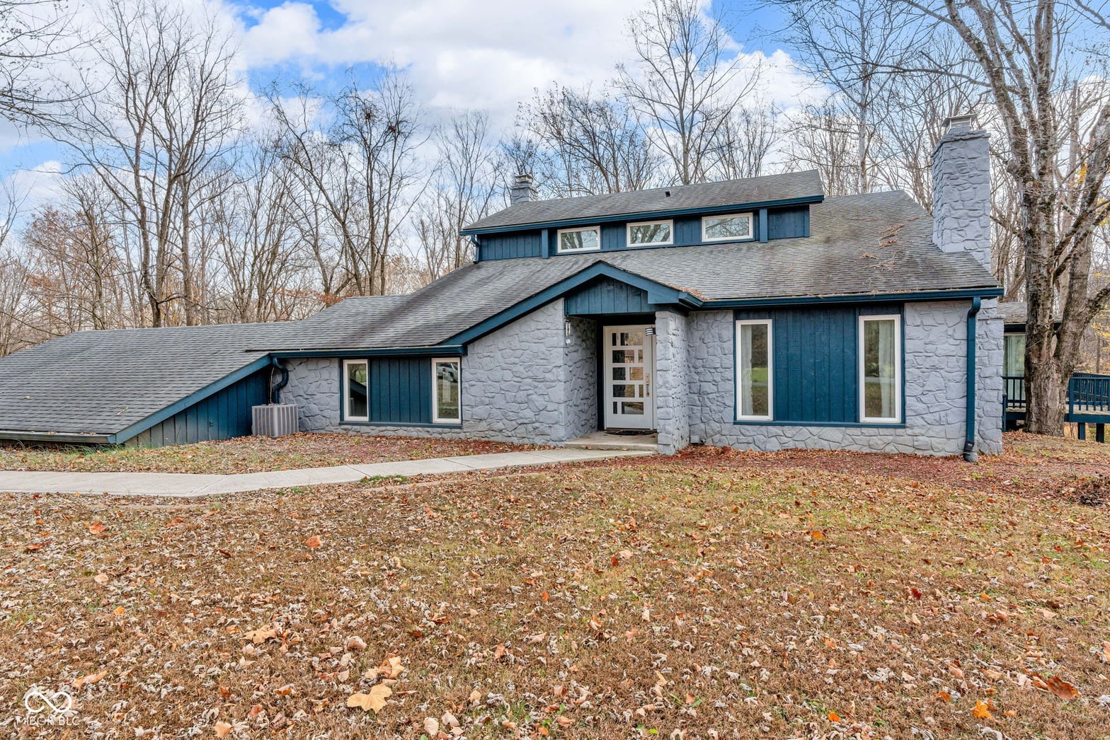 Front exterior at 387 E County Road 200 S, Danville, IN