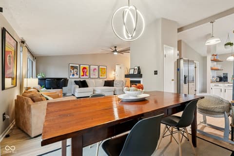 Photo of 609 Sunblest Boulevard S, Fishers, IN