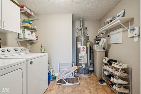 Photo of 609 Sunblest Boulevard S, Fishers, IN