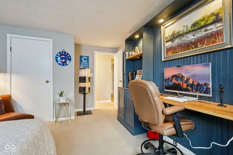 Photo of 609 Sunblest Boulevard S, Fishers, IN