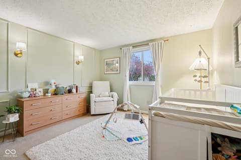 Photo of 609 Sunblest Boulevard S, Fishers, IN