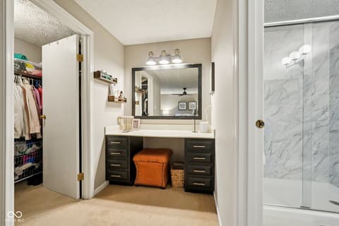 Photo of 609 Sunblest Boulevard S, Fishers, IN