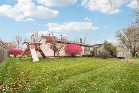 Photo of 609 Sunblest Boulevard S, Fishers, IN