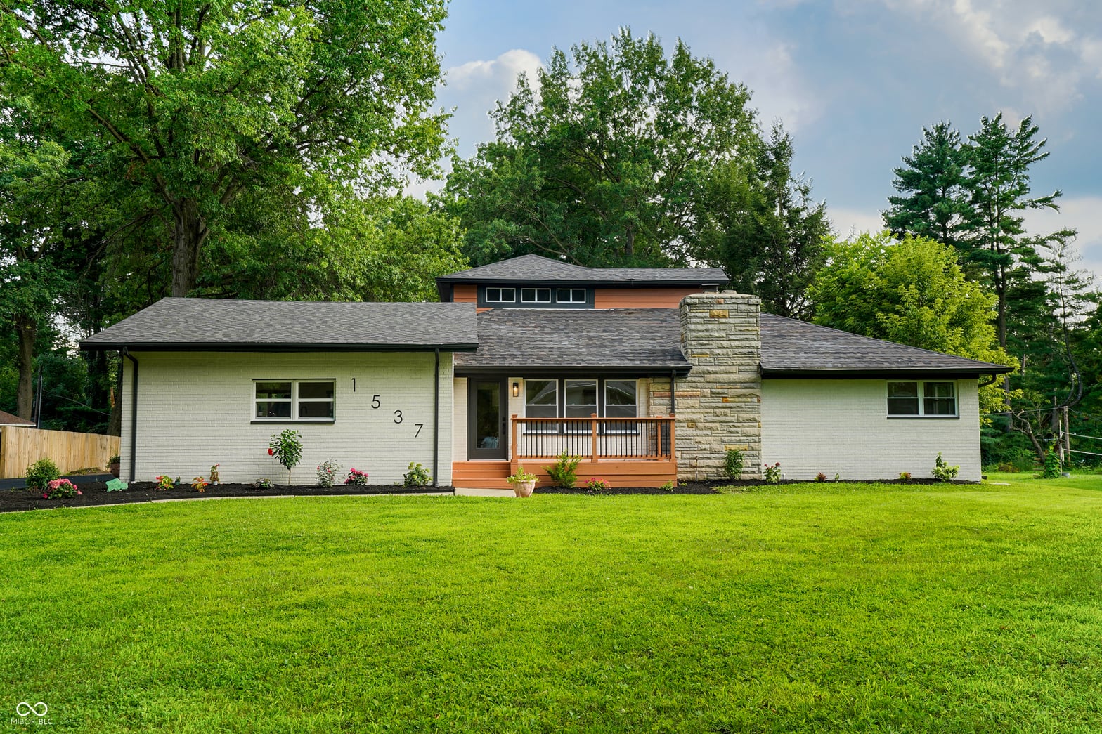 Front exterior at 1537 Greer Dell Road, Indianapolis, IN