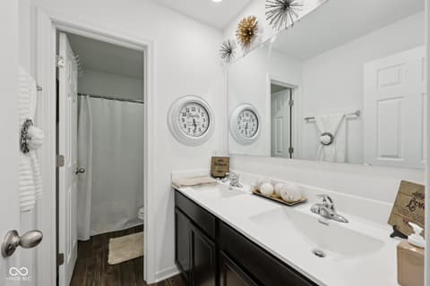 Photo of 10101 Caprock Canyon Drive, Indianapolis, IN