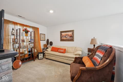 Photo of 10101 Caprock Canyon Drive, Indianapolis, IN