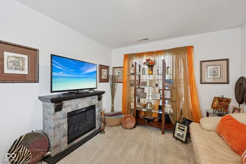 Photo of 10101 Caprock Canyon Drive, Indianapolis, IN