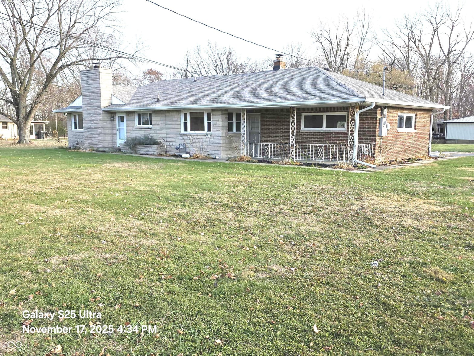 Front exterior at 3827 E State Road 236, Anderson, IN