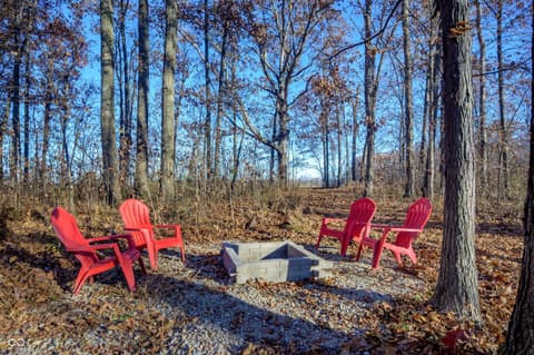 Photo of 3798 S 100 Road W, Hartford City, IN