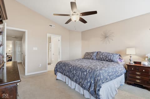 Photo of 15460 Old Pond Circle, Noblesville, IN