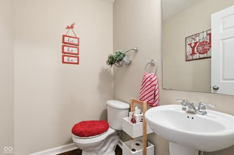 Photo of 15460 Old Pond Circle, Noblesville, IN