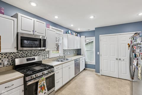 Kitchen at 650 E Pearl Street, Whiteland, IN