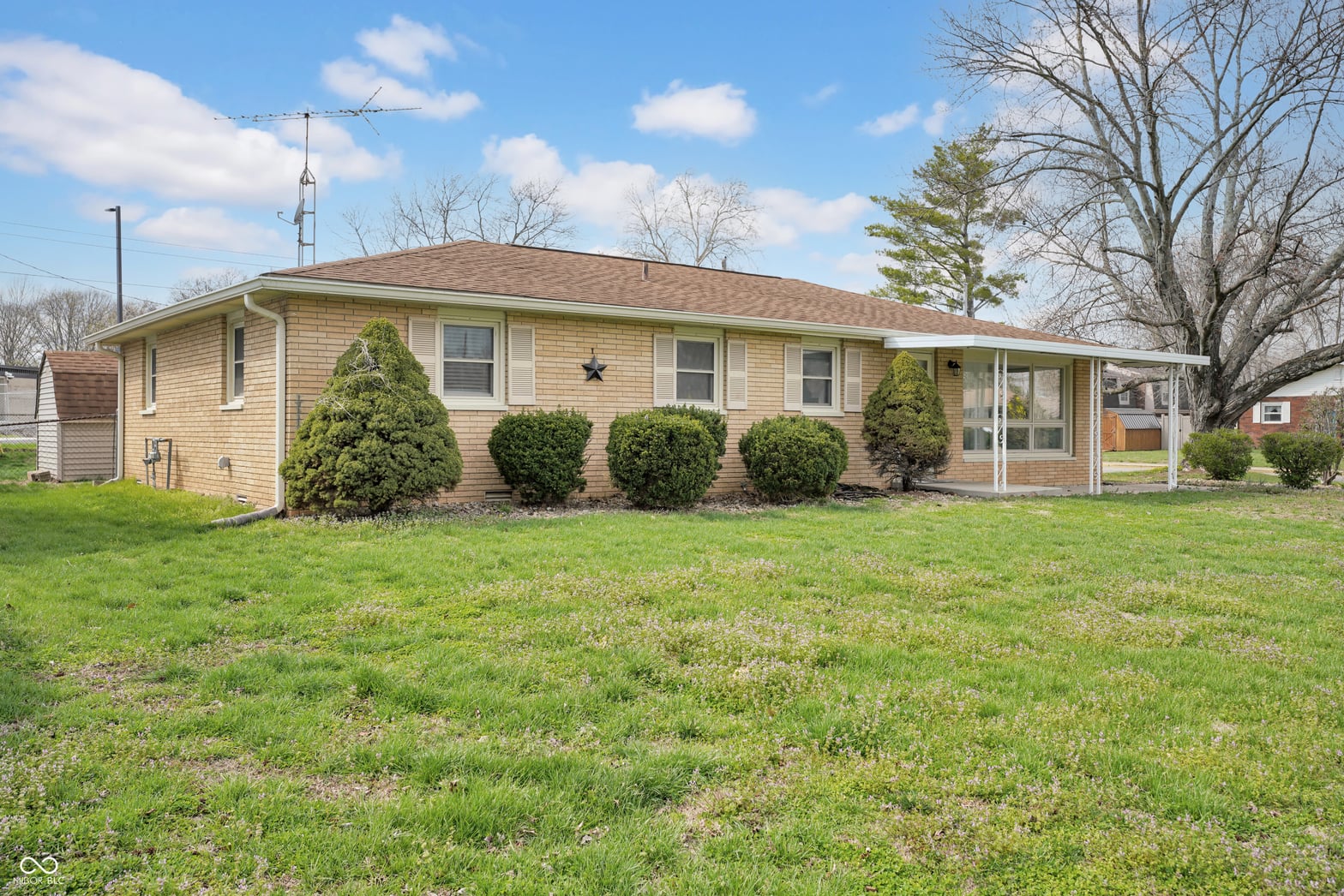Photo of 2132 Timbercrest Drive, Columbus, IN