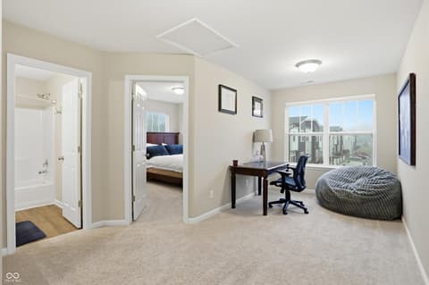 Loft — 312 Steeples Boulevard, Indianapolis, IN