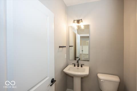 Photo of 1914 Delp Court, Avon, IN