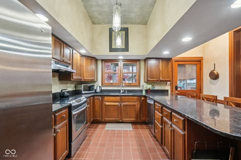 Photo of 346 N College Avenue, Indianapolis, IN