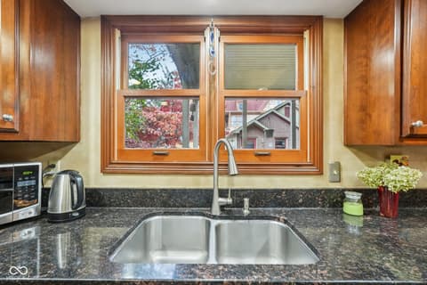 Photo of 346 N College Avenue, Indianapolis, IN