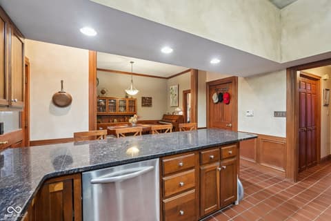 Photo of 346 N College Avenue, Indianapolis, IN