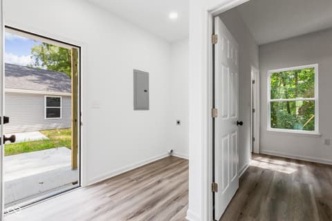 Photo of 1845 Heathglen Circle, North Vernon, IN