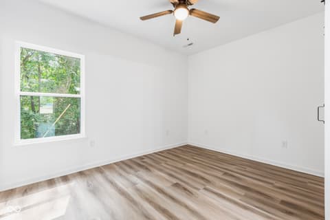 Photo of 1845 Heathglen Circle, North Vernon, IN