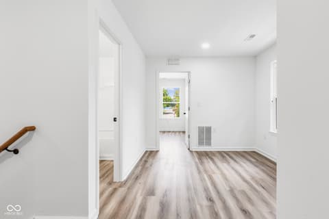 Photo of 1845 Heathglen Circle, North Vernon, IN