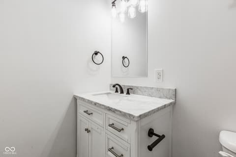 Photo of 1845 Heathglen Circle, North Vernon, IN
