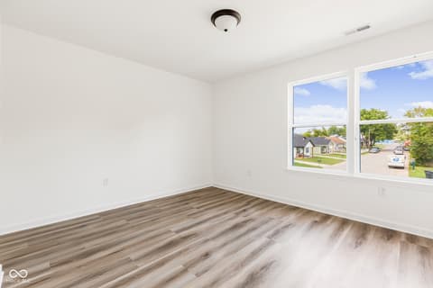 Photo of 1845 Heathglen Circle, North Vernon, IN