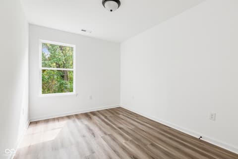Photo of 1845 Heathglen Circle, North Vernon, IN