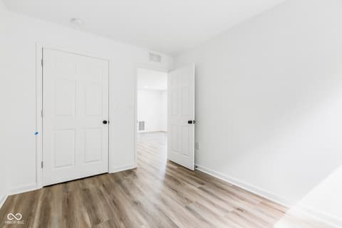 Photo of 1845 Heathglen Circle, North Vernon, IN