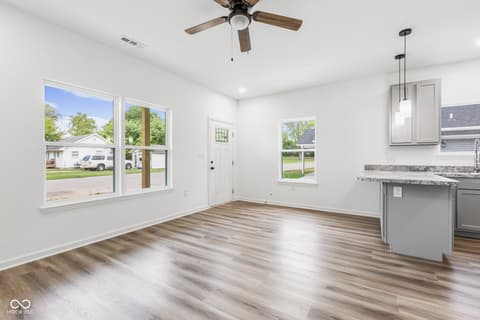 Photo of 1845 Heathglen Circle, North Vernon, IN