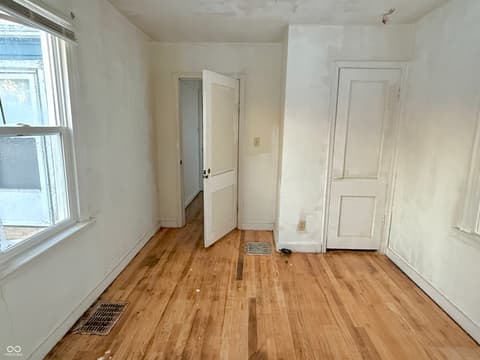 Photo of 2405 E 3rd Street, Anderson, IN