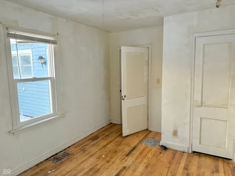 Photo of 2405 E 3rd Street, Anderson, IN