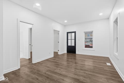 Foyer at 410 S Hamilton Avenue, Indianapolis, IN