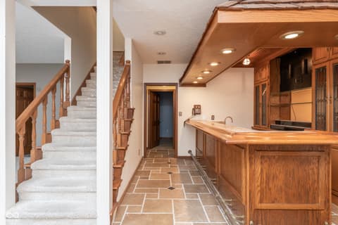 Bar — 8649 Bay Colony Drive, Indianapolis, IN