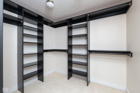 Walk In Closets — 8649 Bay Colony Drive, Indianapolis, IN