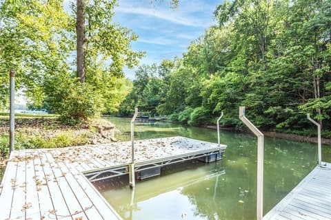 Photo of 8649 Bay Colony Drive, Indianapolis, IN