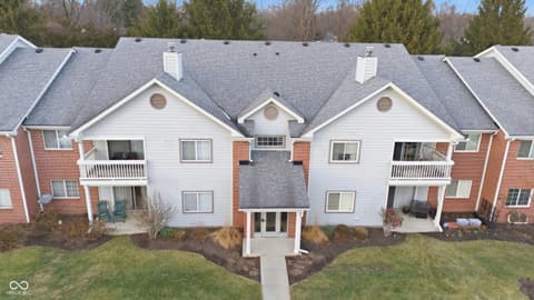 8112 Glenwillow Lane