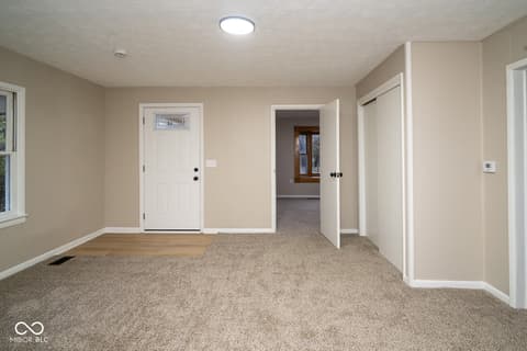 Foyer at 601 S Ohio Street, Martinsville, IN