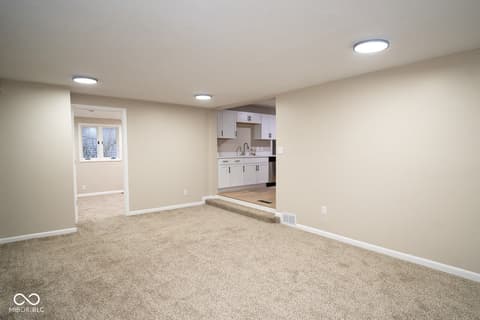 Family room at 601 S Ohio Street, Martinsville, IN