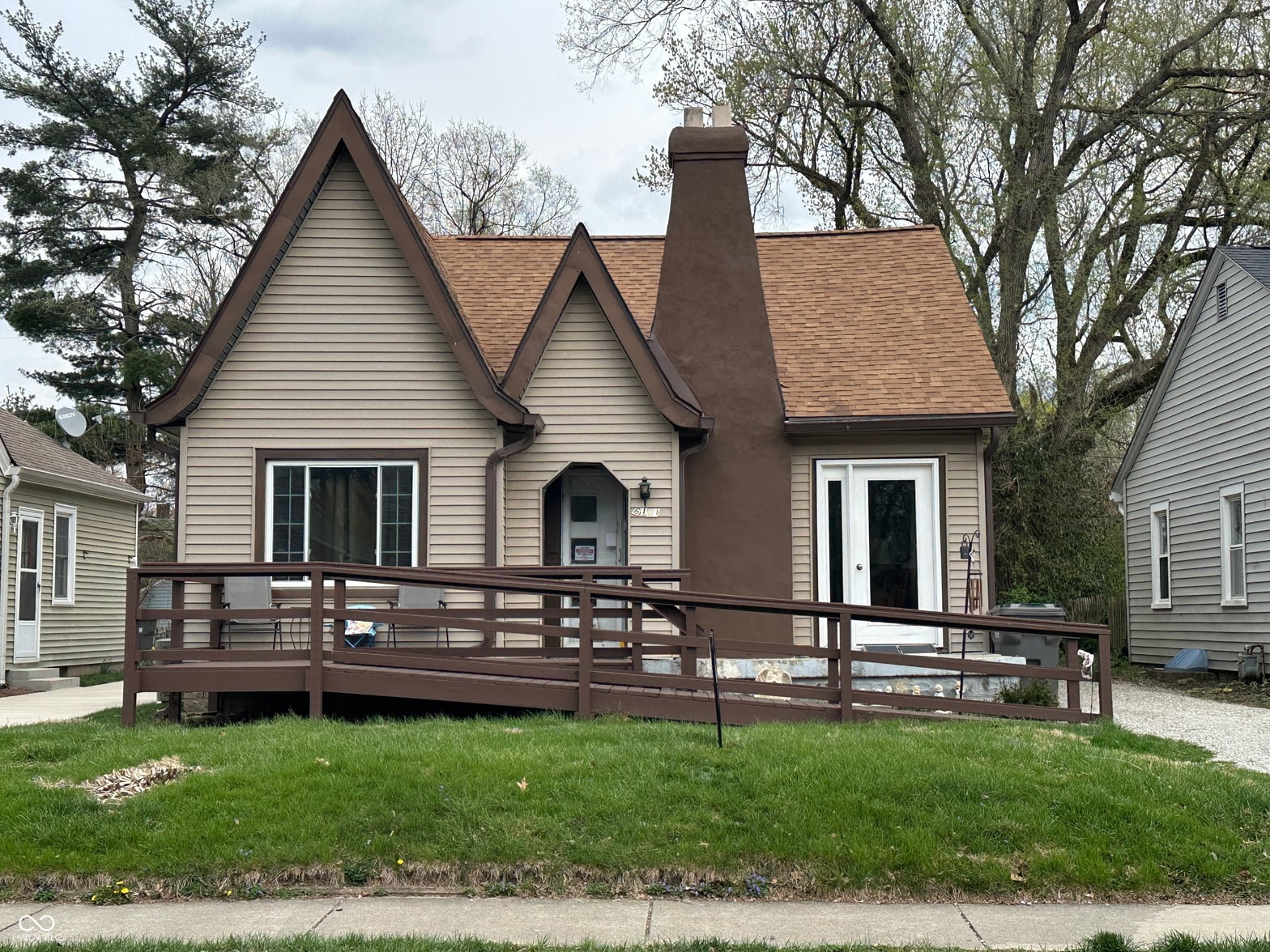 Front exterior at 6139 Norwaldo Avenue, Indianapolis, IN