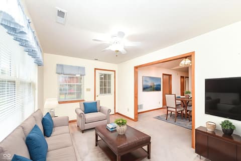 Photo of 8214 Bentley Farms Drive, Indianapolis, IN