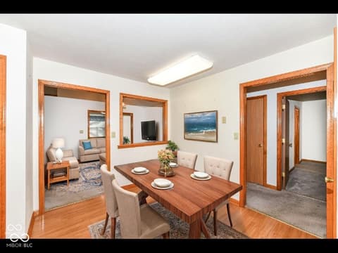 Photo of 8214 Bentley Farms Drive, Indianapolis, IN