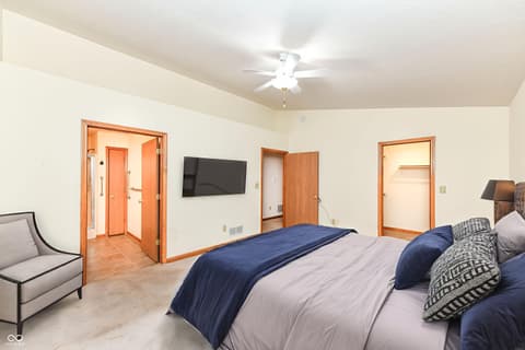 Photo of 8214 Bentley Farms Drive, Indianapolis, IN
