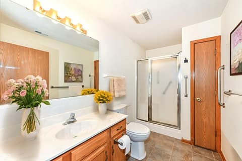Photo of 8214 Bentley Farms Drive, Indianapolis, IN