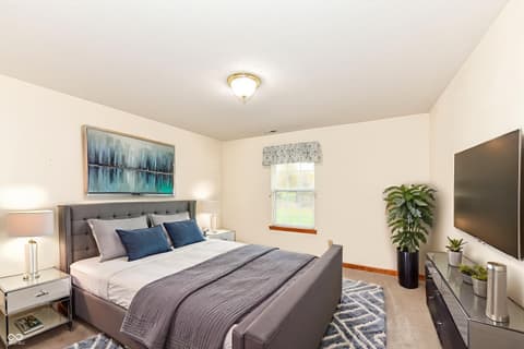 Photo of 8214 Bentley Farms Drive, Indianapolis, IN