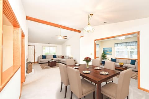 Photo of 8214 Bentley Farms Drive, Indianapolis, IN