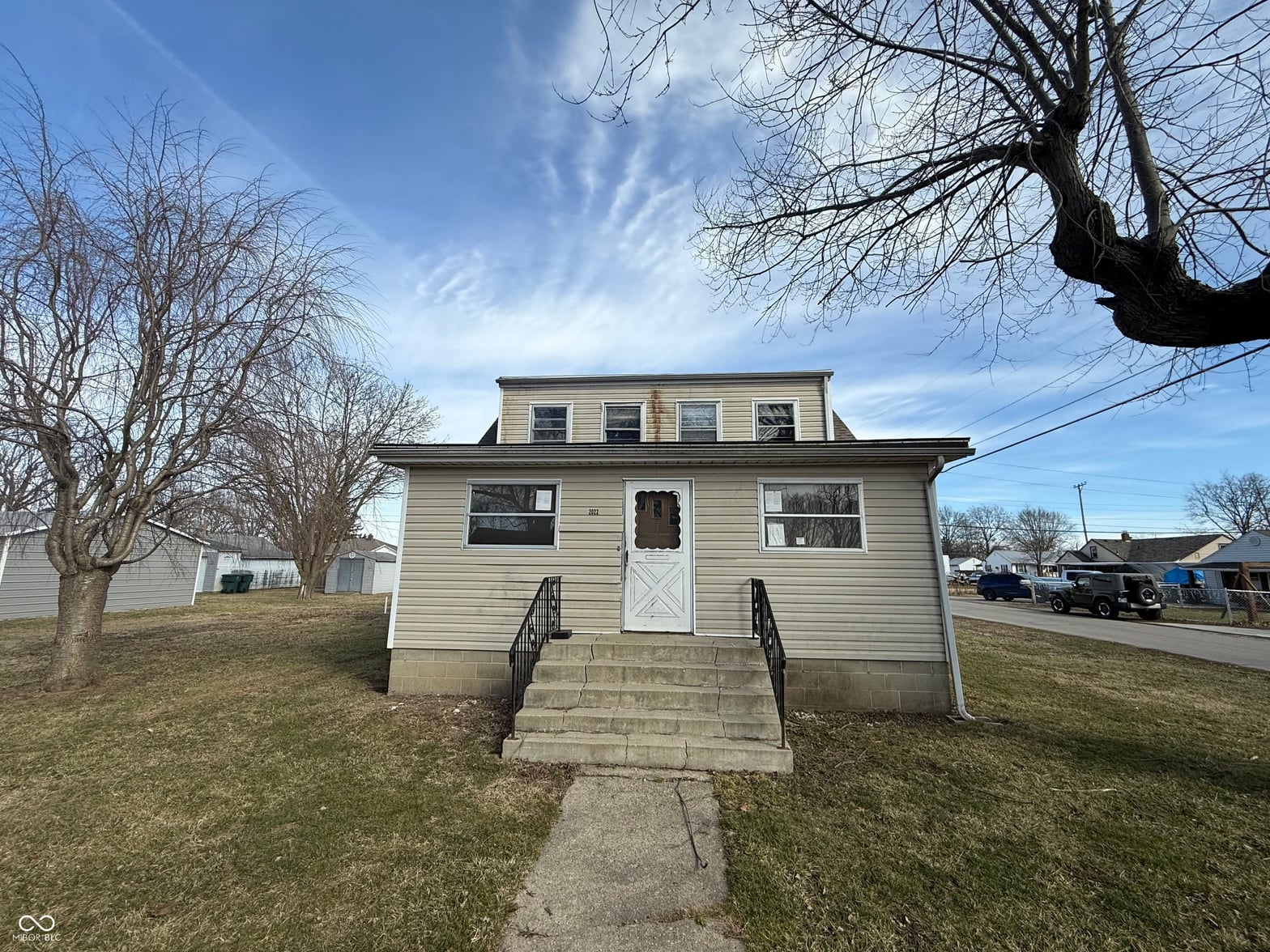 Front exterior at 2022 S Waldemere Avenue, Muncie, IN