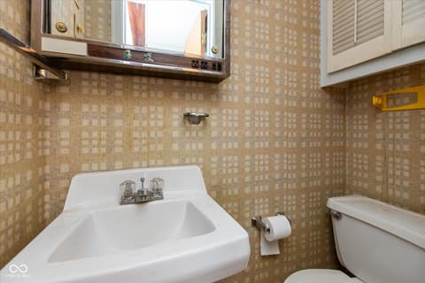 Photo of 847 Churchman Avenue, Beech Grove, IN